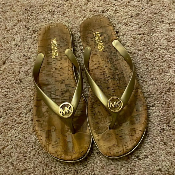 Michael Kors flip flops - Picture 1 of 3